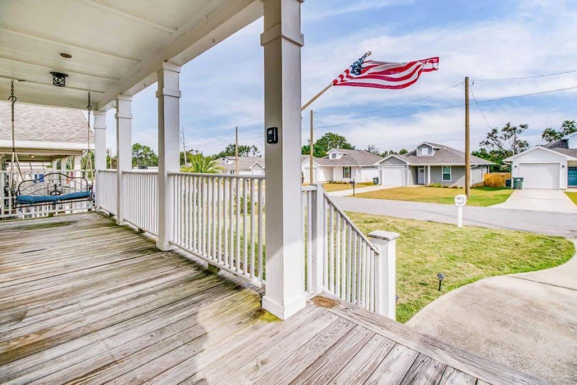 Cam'S Coastal Cottage- Nas Pensacola, Close To Beach Екстериор снимка