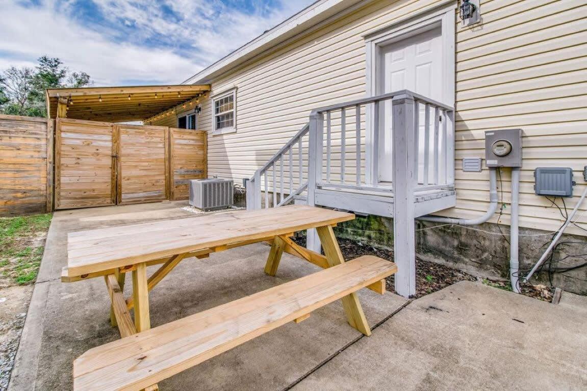 Cam'S Coastal Cottage- Nas Pensacola, Close To Beach Екстериор снимка