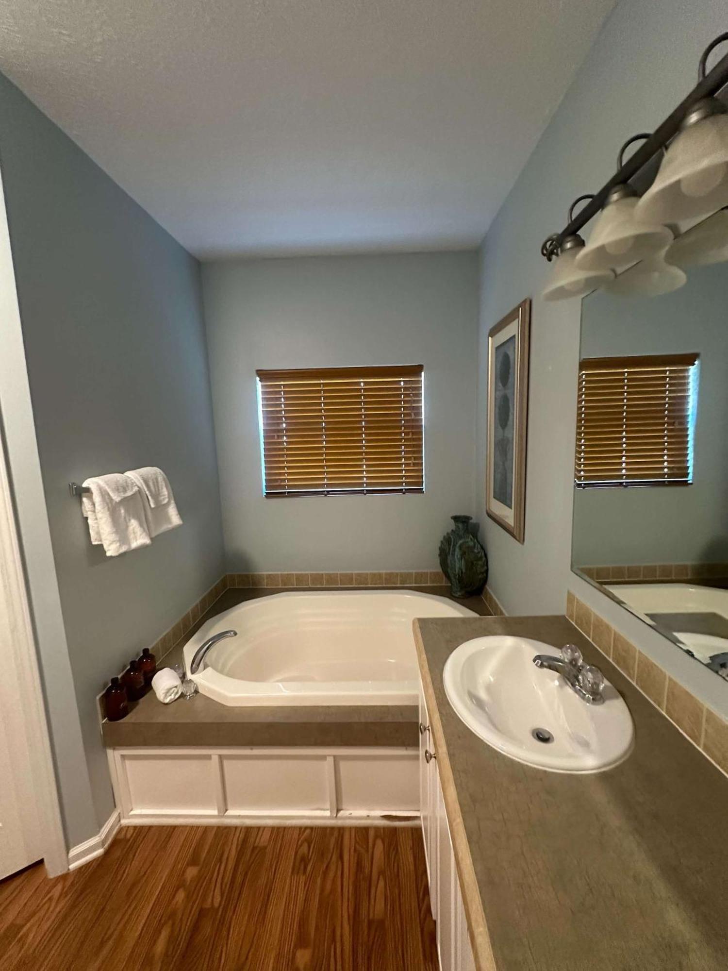 Cam'S Coastal Cottage- Nas Pensacola, Close To Beach Екстериор снимка